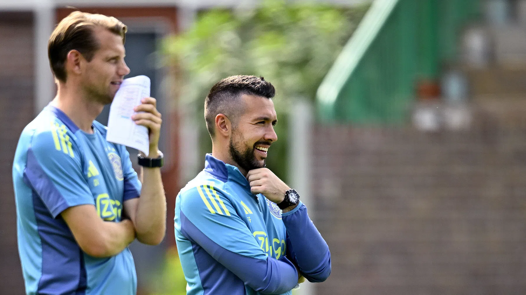 Dave Vos en Francesco Farioli bij Ajax